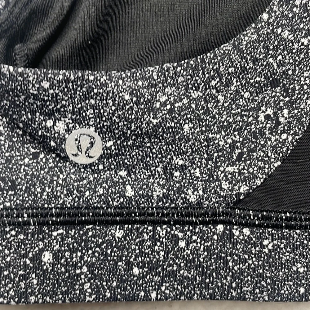 Lululemon Invigorate Bra Luminesce Splatter Mesh Back White Black / Black Size 4